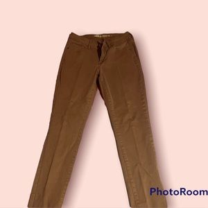Old Navy The Rock Star Mid-Rise Regular Khaki Pant